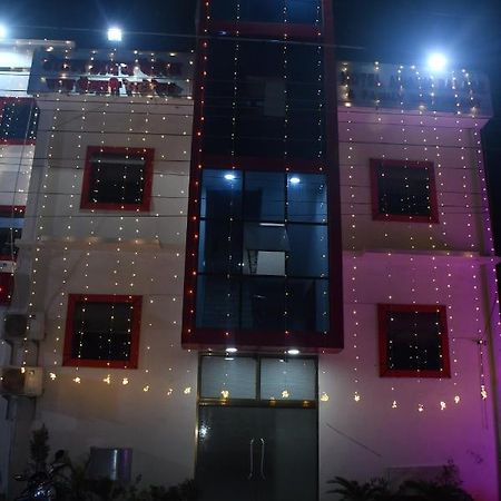 Hotel Awadh Palace Sahjanwa Exterior foto